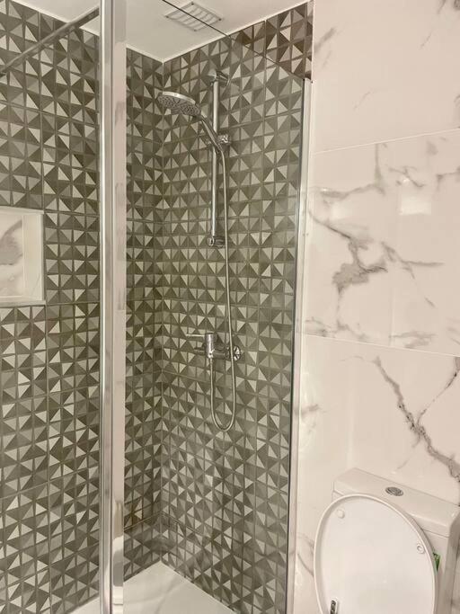 Newly Refurbished 2 Bed Appt וילהמורה מראה חיצוני תמונה